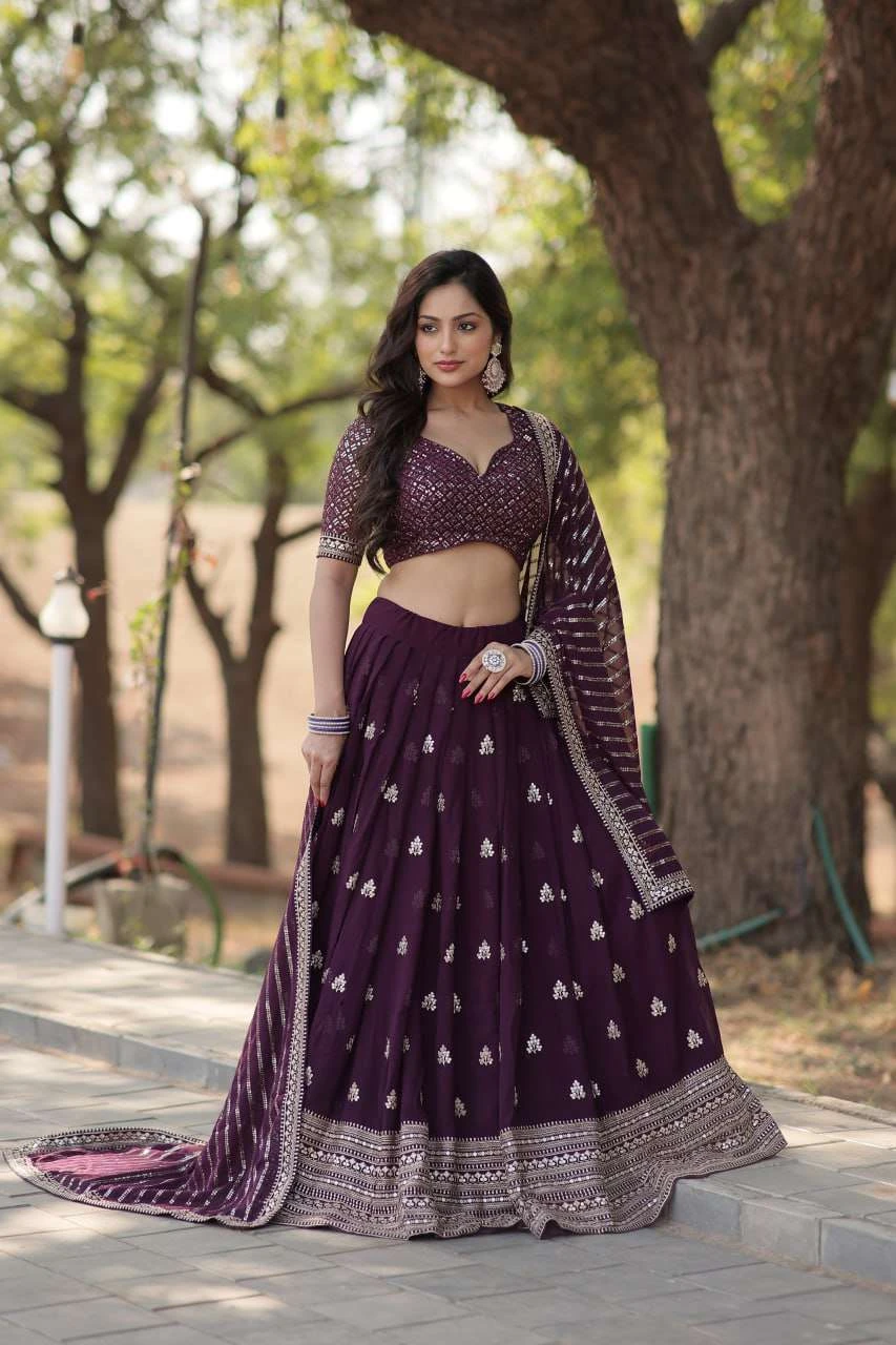 Vardan Ethnic Lw 7108 Faux Blooming Wholesale Lehenga